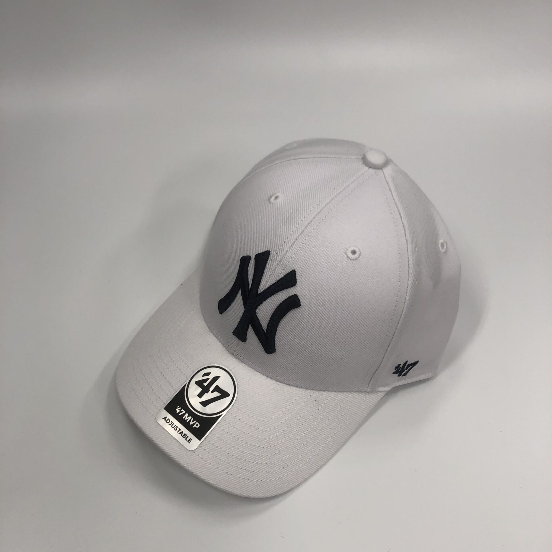Yankees’47 MVP White